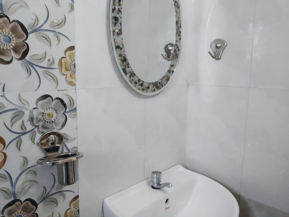 Hotel Vrundavan Пуне Екстер'єр фото