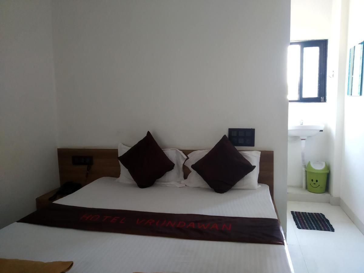 Hotel Vrundavan Пуне Екстер'єр фото