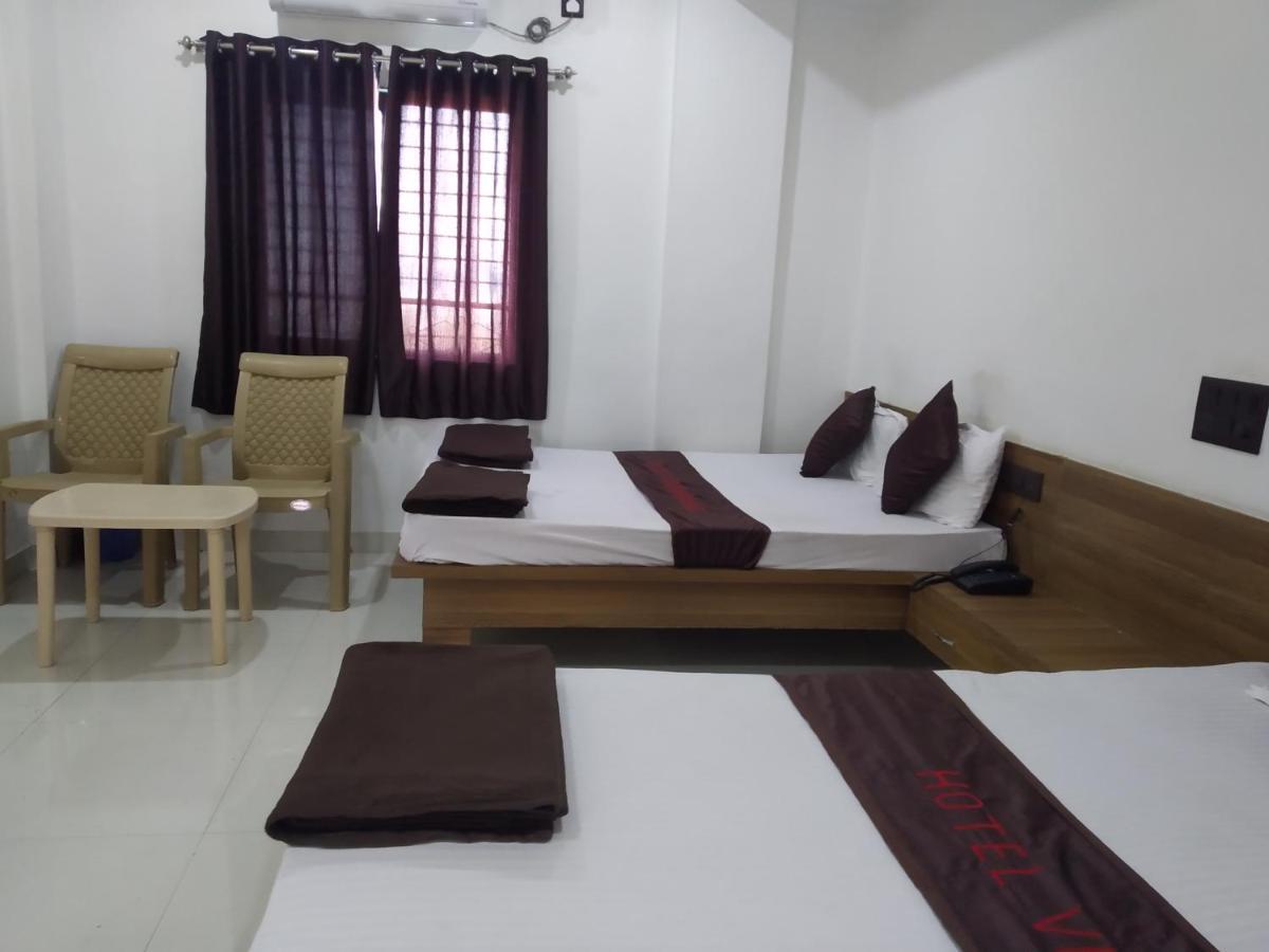 Hotel Vrundavan Пуне Екстер'єр фото